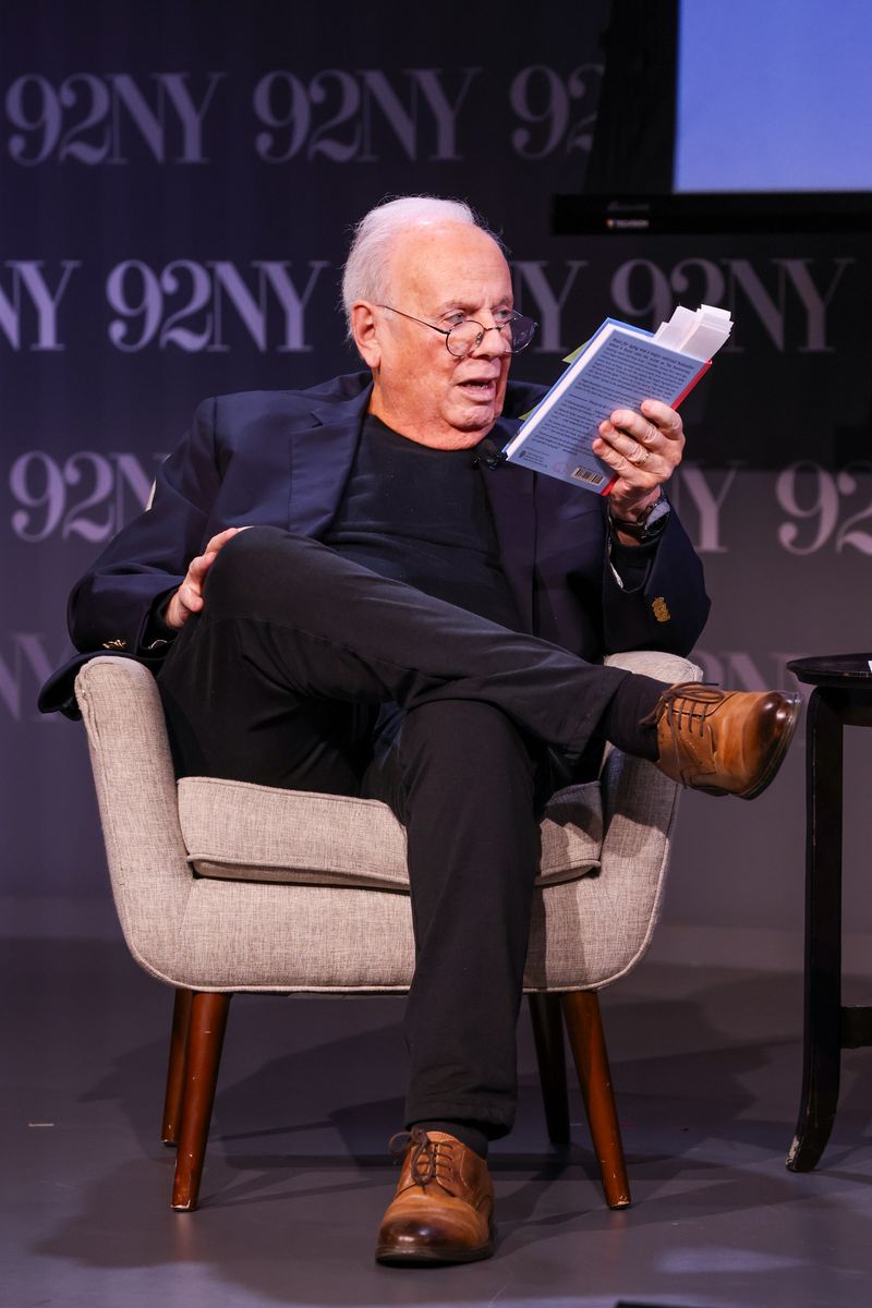 Photos: Roger Rosenblatt Talks 'More Rules for Aging' With Alan Alda and Joy Behar — photo 31 of 31