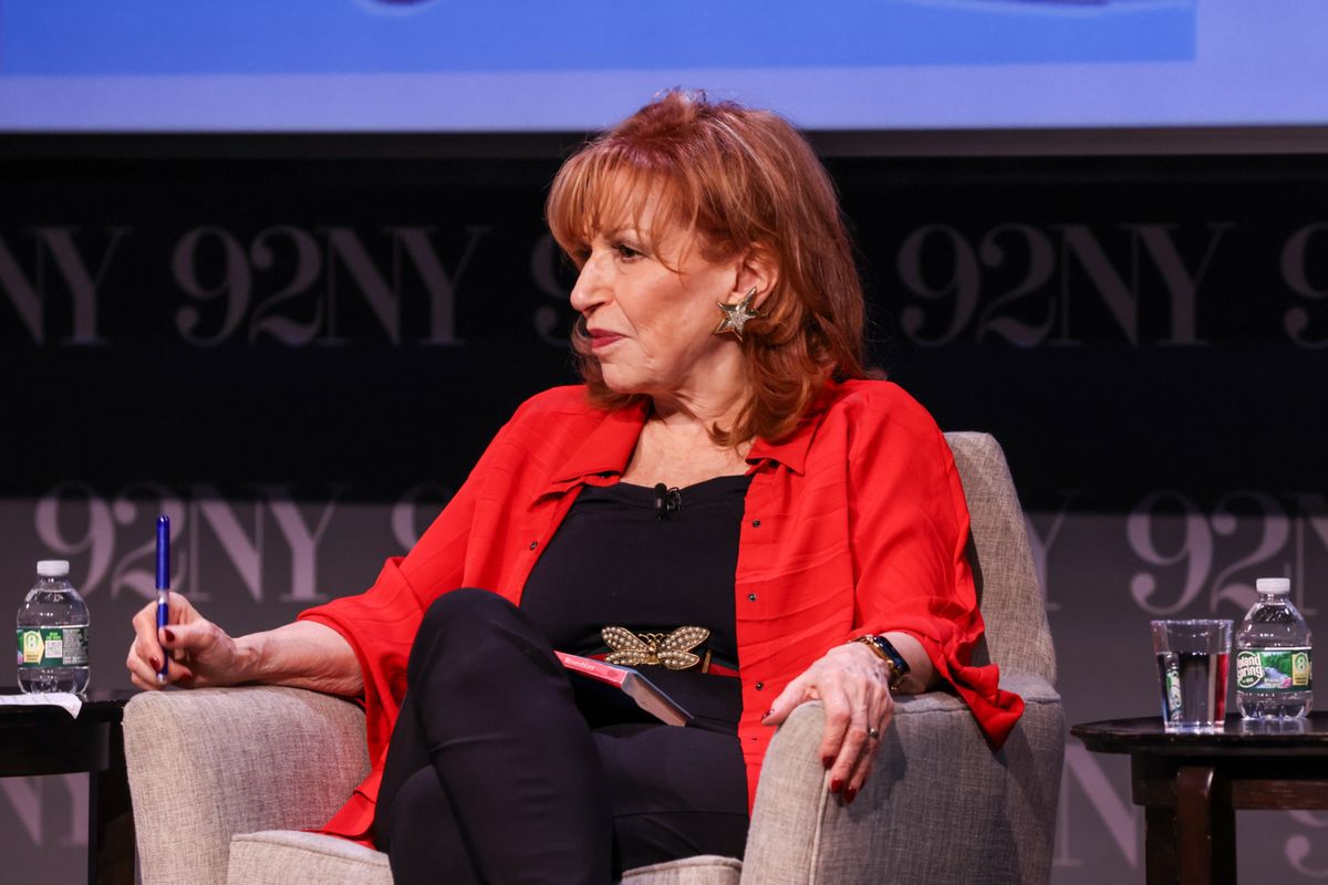 Joy Behar at Photos: Roger Rosenblatt Talks 'More Rules for Aging' With Alan Alda and Joy Behar