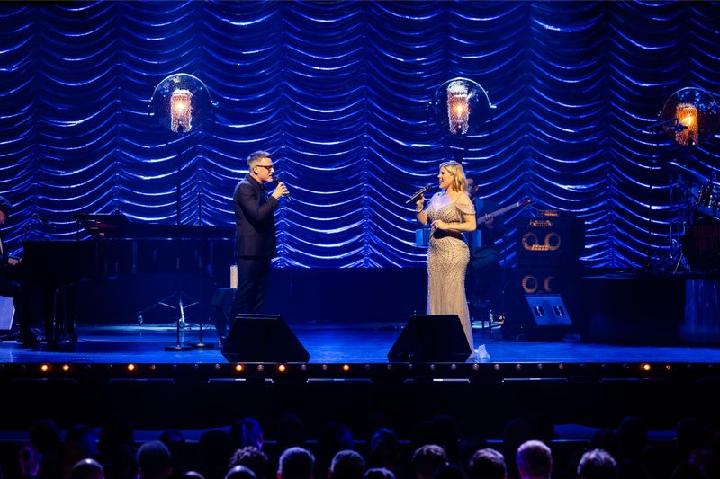 Photos: Megan Hilty Performs in Concert at Theatre Royal Drury Lane — photo 17 of 18