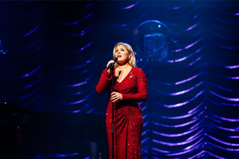 Photos: Megan Hilty Performs in Concert at Theatre Royal Drury Lane — photo 6 of 18