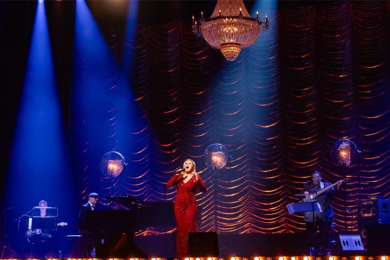 Megan Hilty on Gratitude, Grief and Returning to the Stage at Café Carlyle Image
