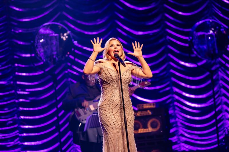 Photos: Megan Hilty Performs in Concert at Theatre Royal Drury Lane — photo 9 of 18