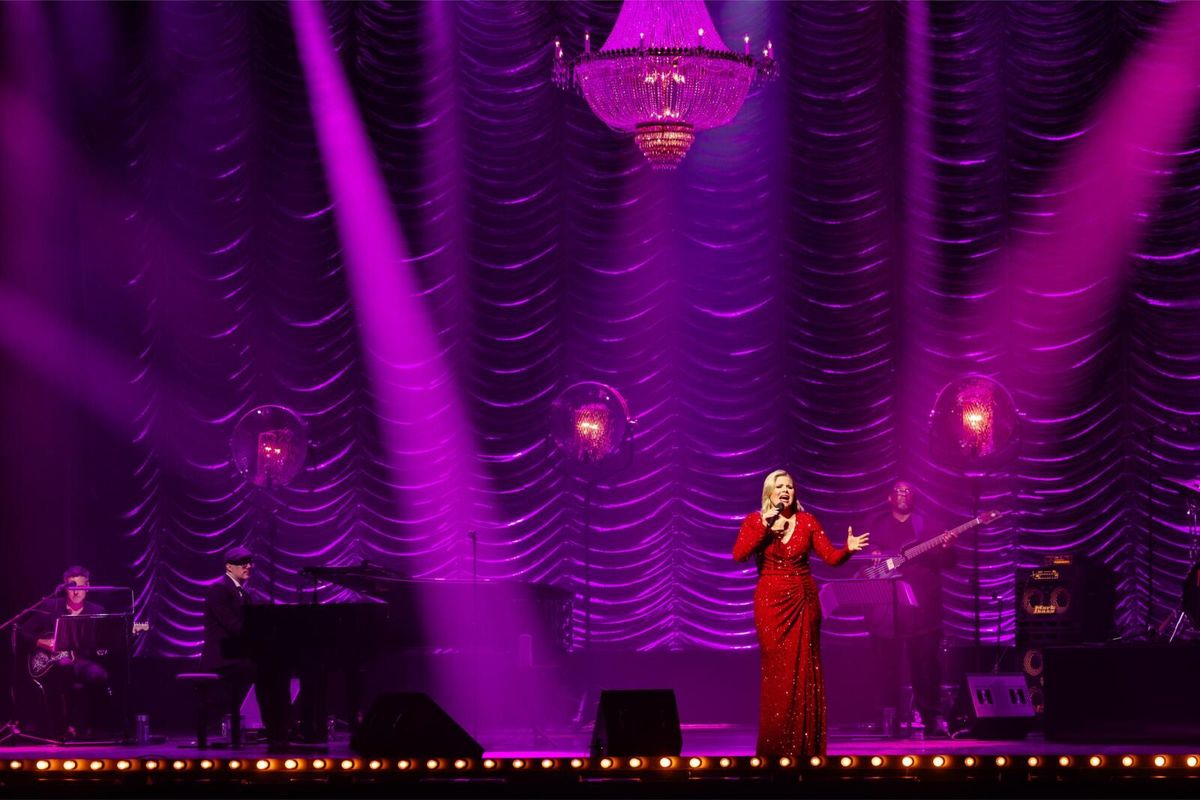 Megan Hilty at Photos: Megan Hilty Performs in Concert at Theatre Royal Drury Lane