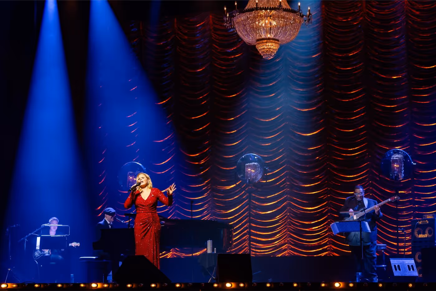 Photos: Megan Hilty Performs in Concert at Theatre Royal Drury Lane Image