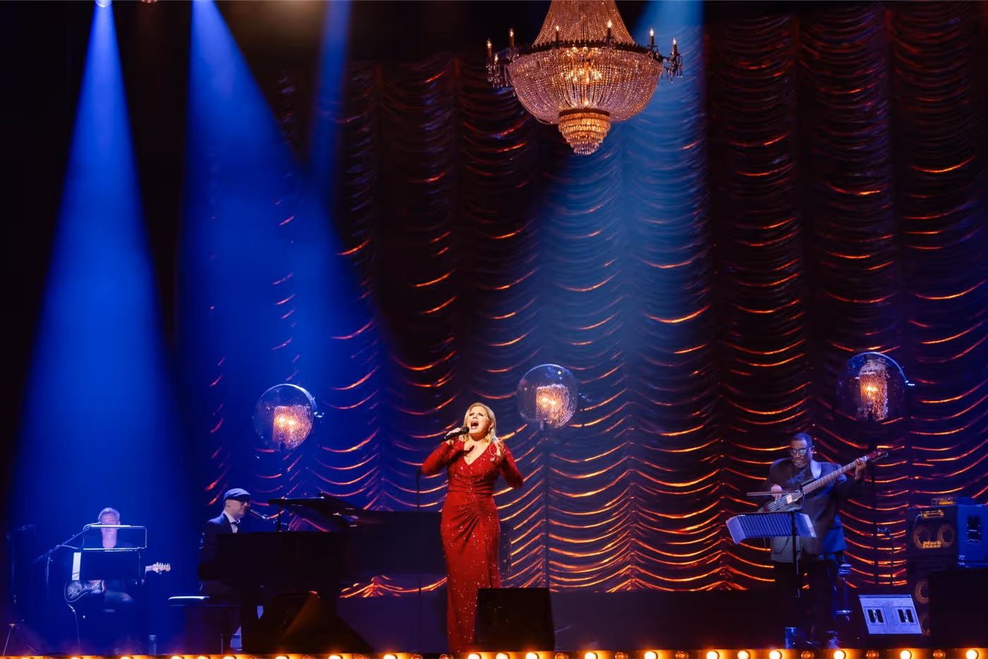 Photos: Megan Hilty Performs in Concert at Theatre Royal Drury Lane Image