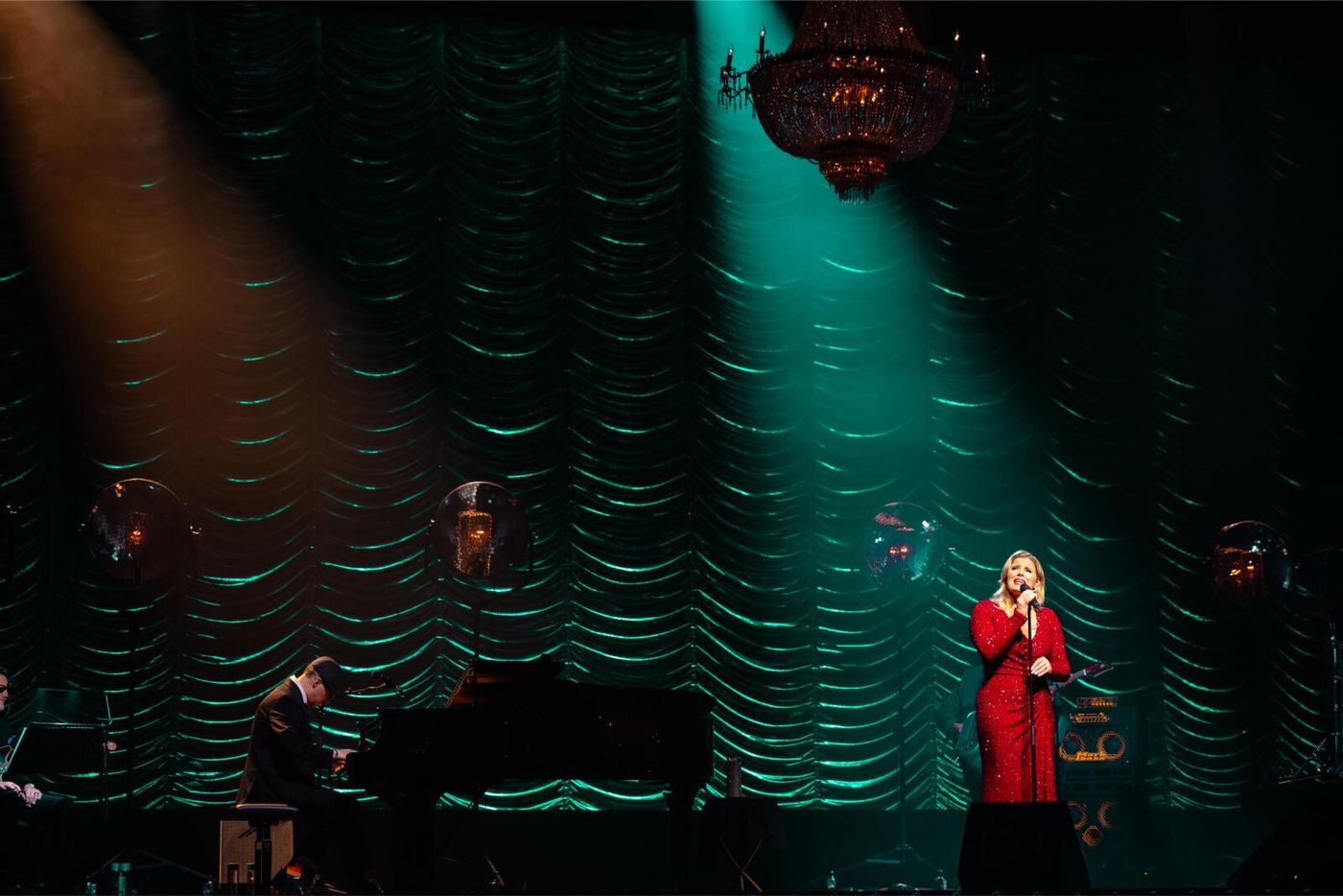 Photos: Megan Hilty Performs in Concert at Theatre Royal Drury Lane Image