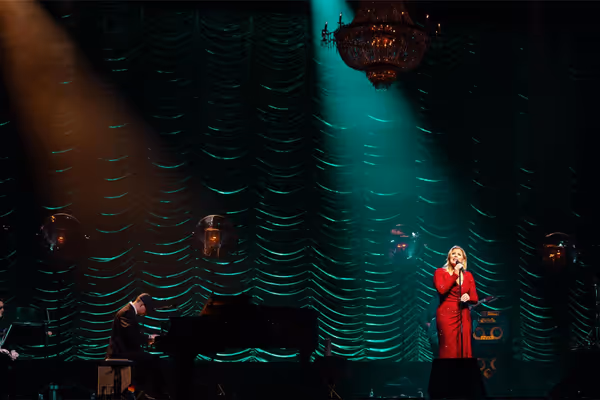 Megan Hilty Photo