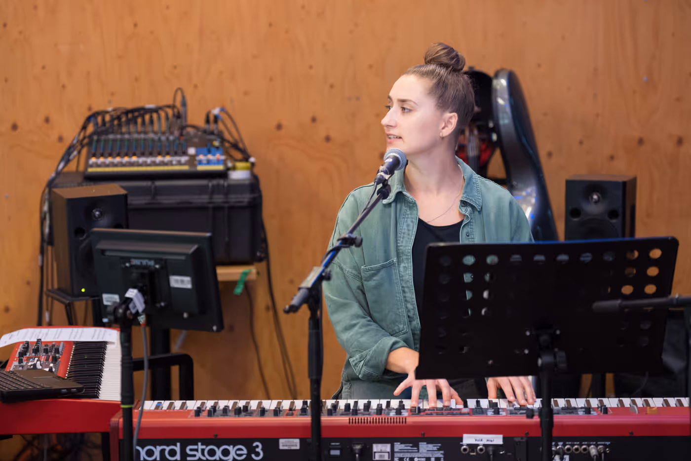 Photos: A MIDSUMMER NIGHT'S DREAM in Rehearsal at Regent’s Park Open Air Theatre Image