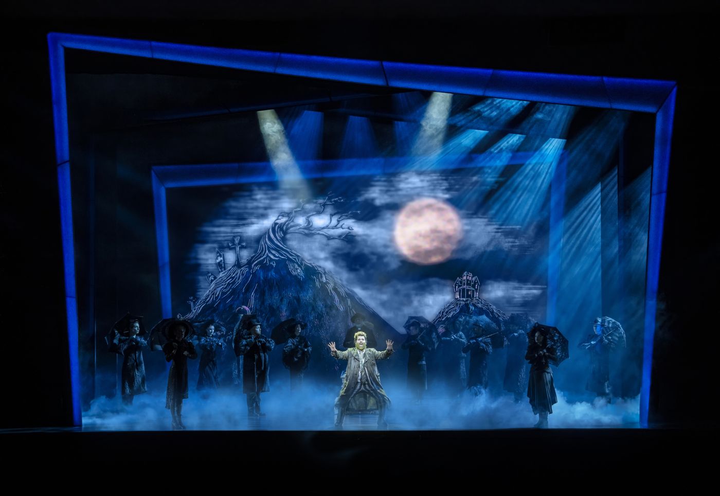 Photos: Amie Atkinson, David Fynn and More in BEETLEJUICE in the West End Image