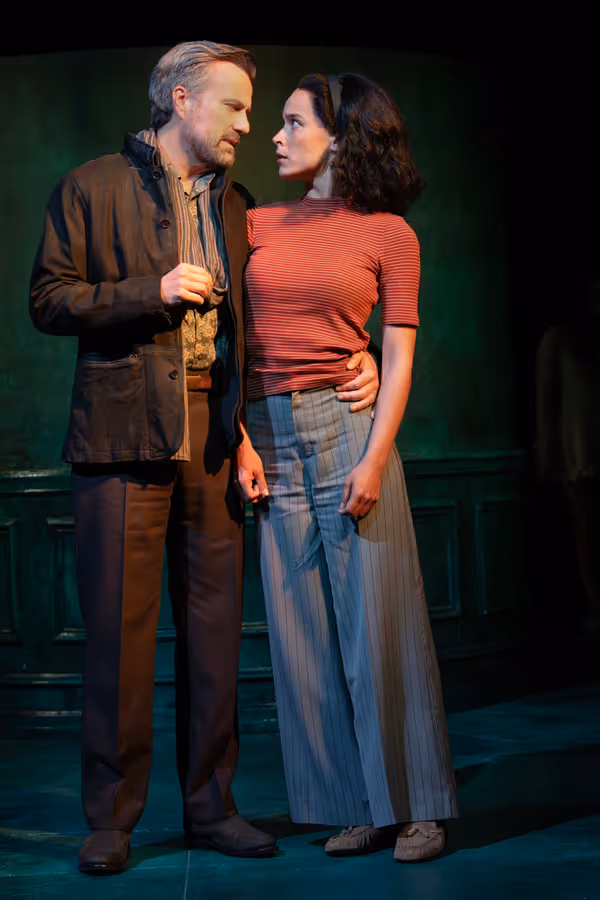 Manoel Felciano and Juliana Canfield Photo