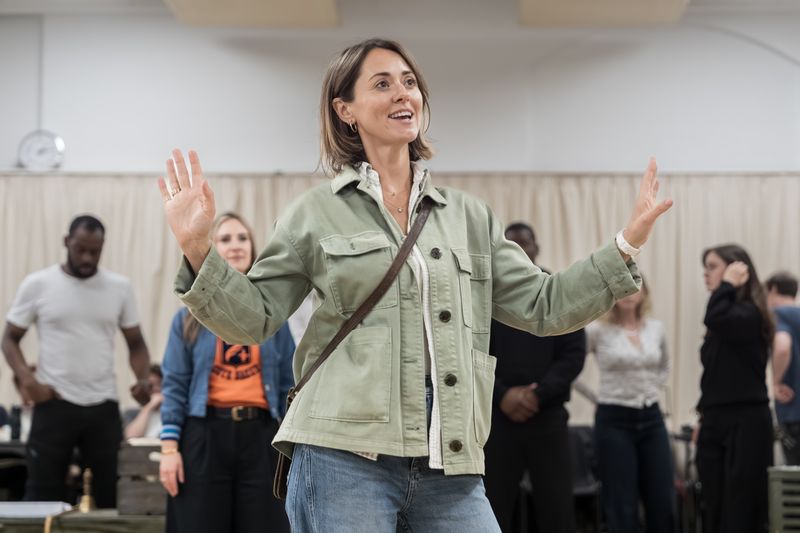 Photos: CYRANO DE BERGERAC in Rehearsal at the Noël Coward Theatre — photo 4 of 12