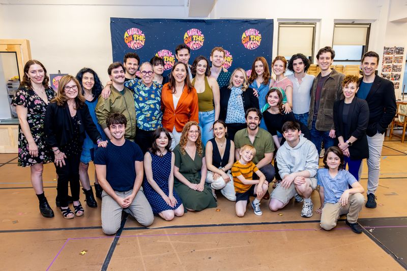 Photos: A WALK ON THE MOON Cast Meets the Press — photo 5 of 7