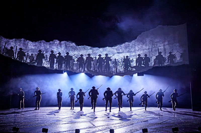 Photos: WAR HORSE Returns To National Theatre — photo 3 of 25