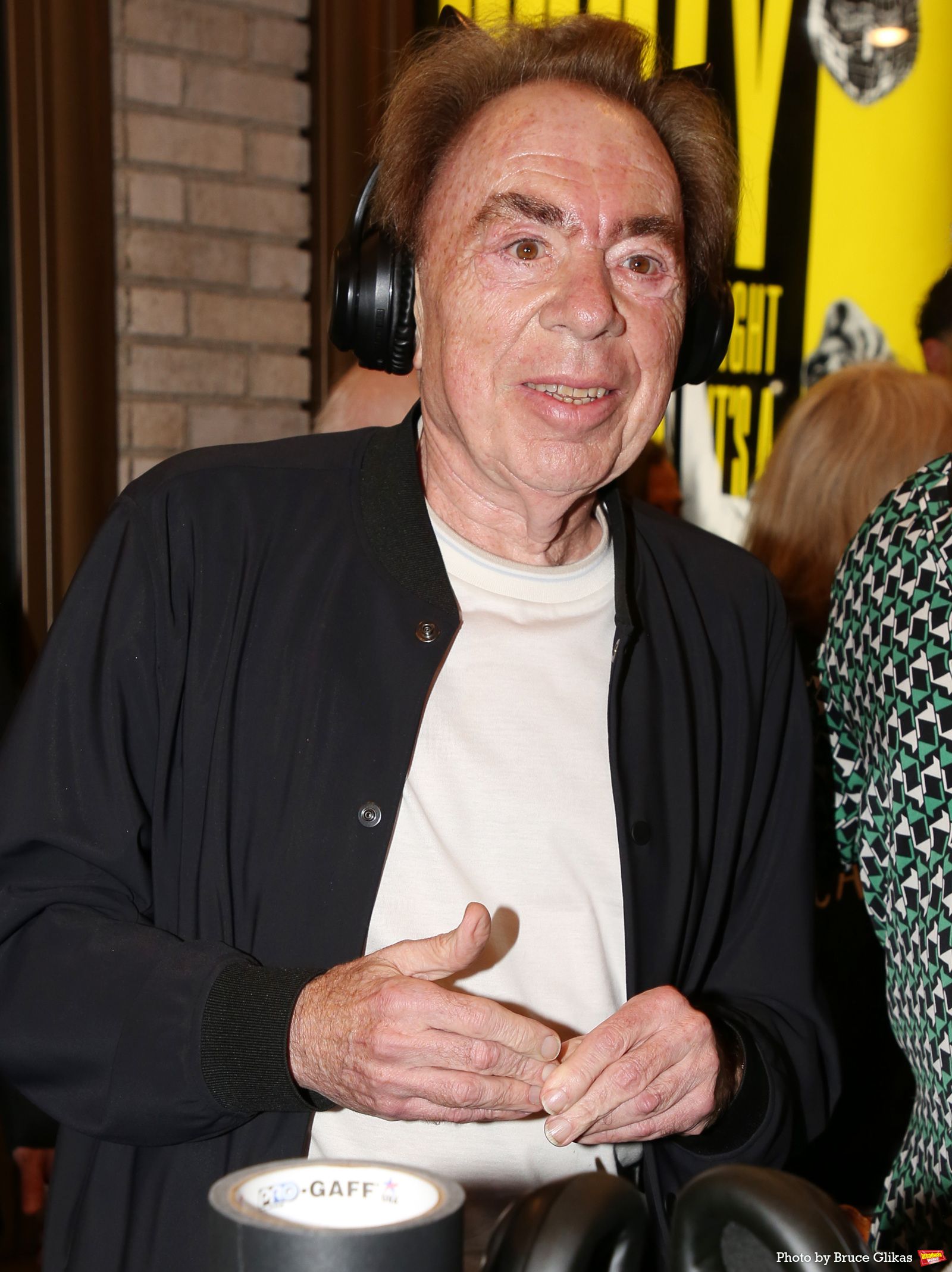 Photos: Andrew Lloyd Webber Makes Guest DJ Appearance at CATS: THE JELLICLE BALL — photo 9 of 34