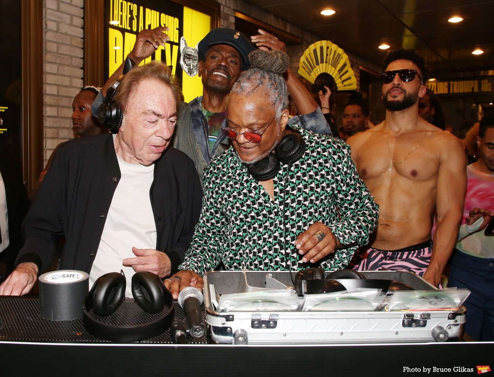 Photos: Andrew Lloyd Webber Makes Guest DJ Appearance at CATS: THE JELLICLE BALL — photo 27 of 34