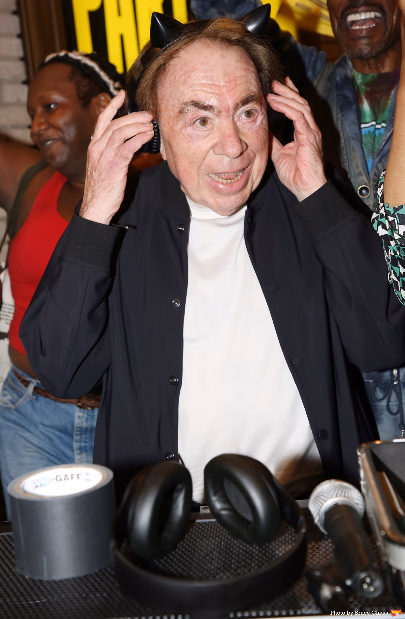 Photos: Andrew Lloyd Webber Makes Guest DJ Appearance at CATS: THE JELLICLE BALL Image
