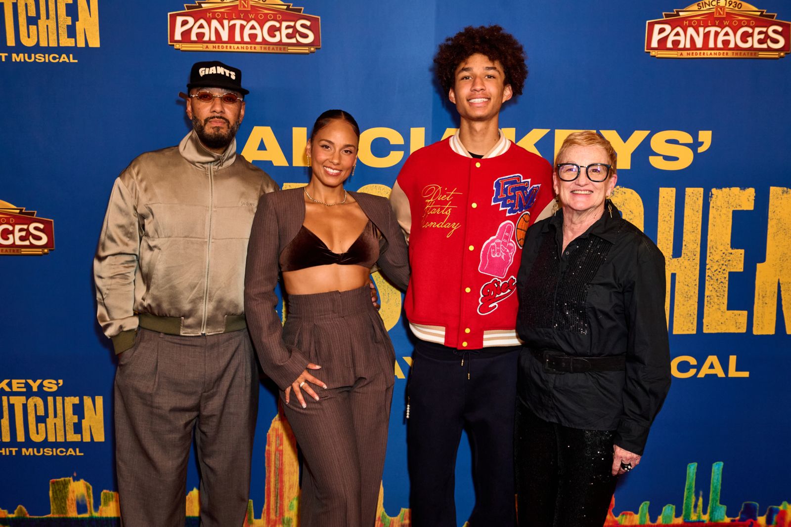 Photos: Alicia Keys Attends HELL'S KITCHEN National Tour Opening — photo 4 of 10
