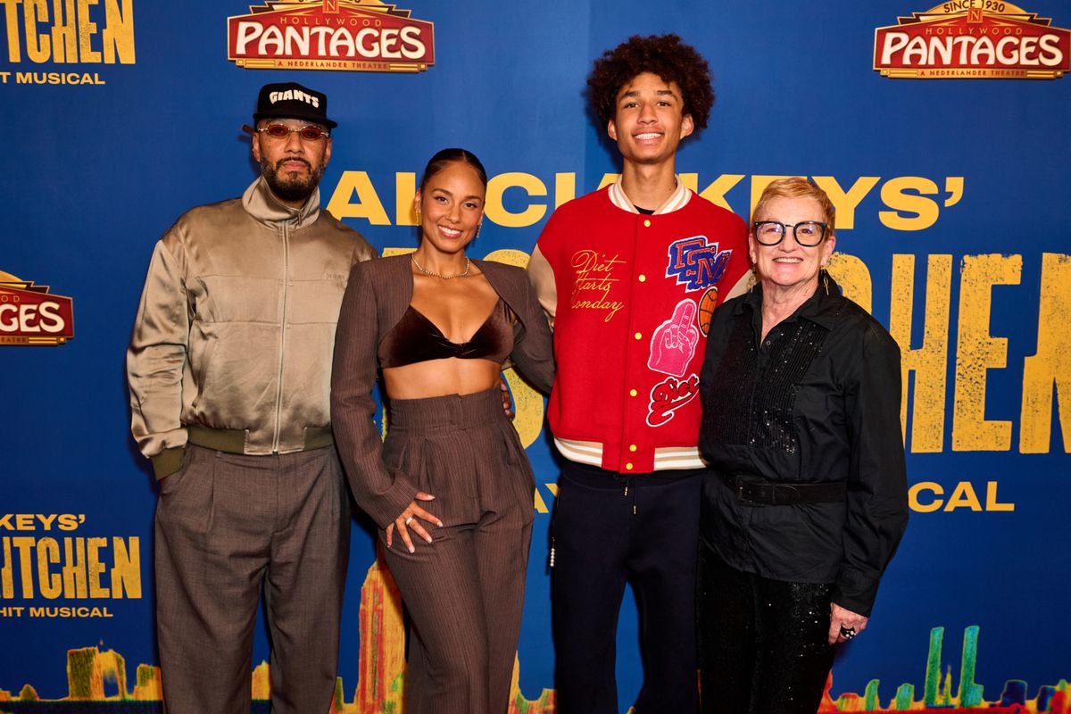 Alicia Keys, Swizz Beatz,Egypt Daoud Dean and Terria Joseph at Photos: Alicia Keys Attends HELL'S KITCHEN National Tour Opening
