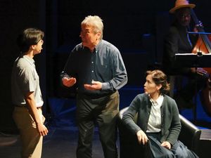 Keita Kawahara, Owen Yen, Kathleen Kwan @ BroadwayWorld Keita Kawahara, Owen Yen, Kathleen Kwan Photo