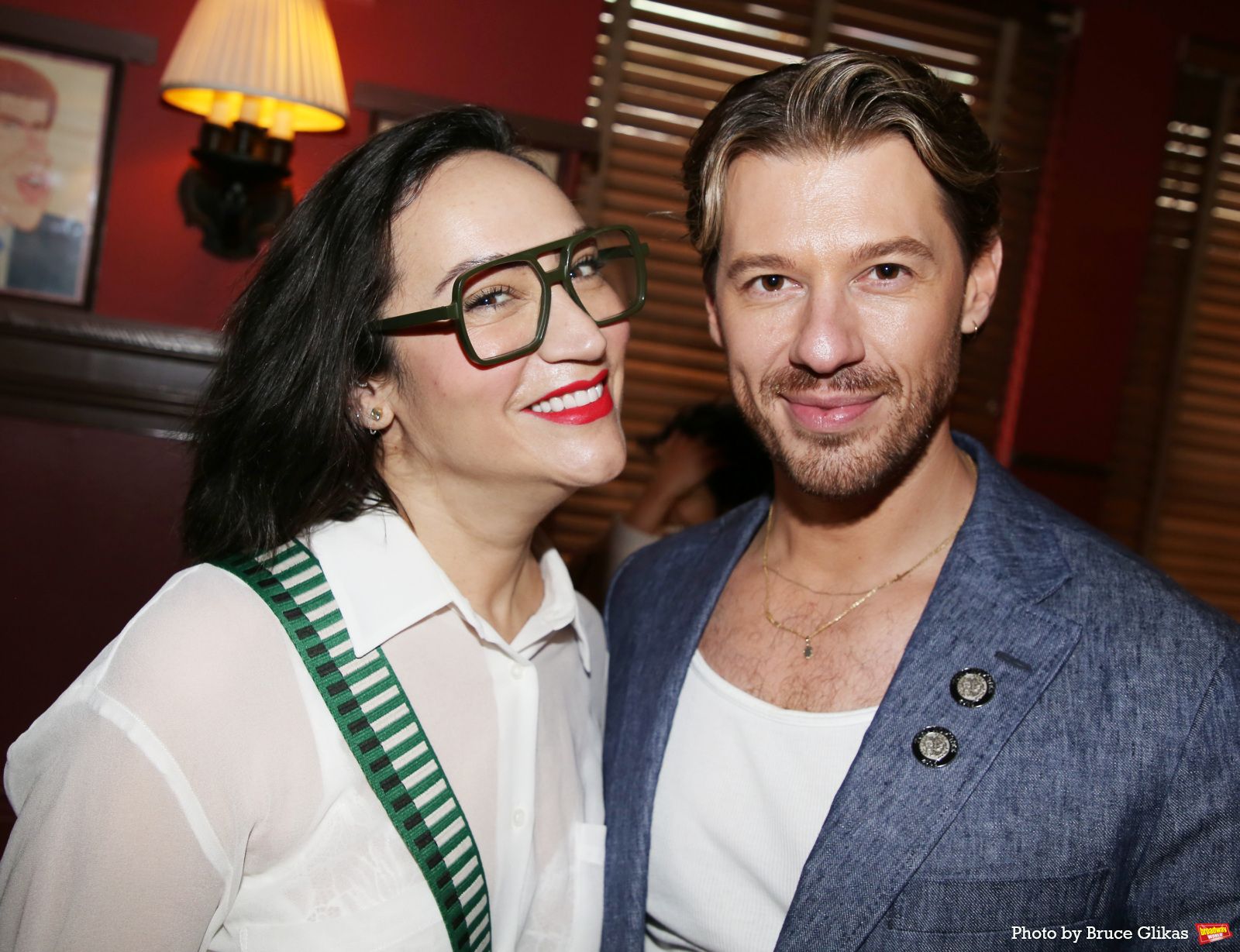 Photos: THE LOST BOYS' Shoshana Bean Receives Portrait at Sardi's — photo 62 of 66