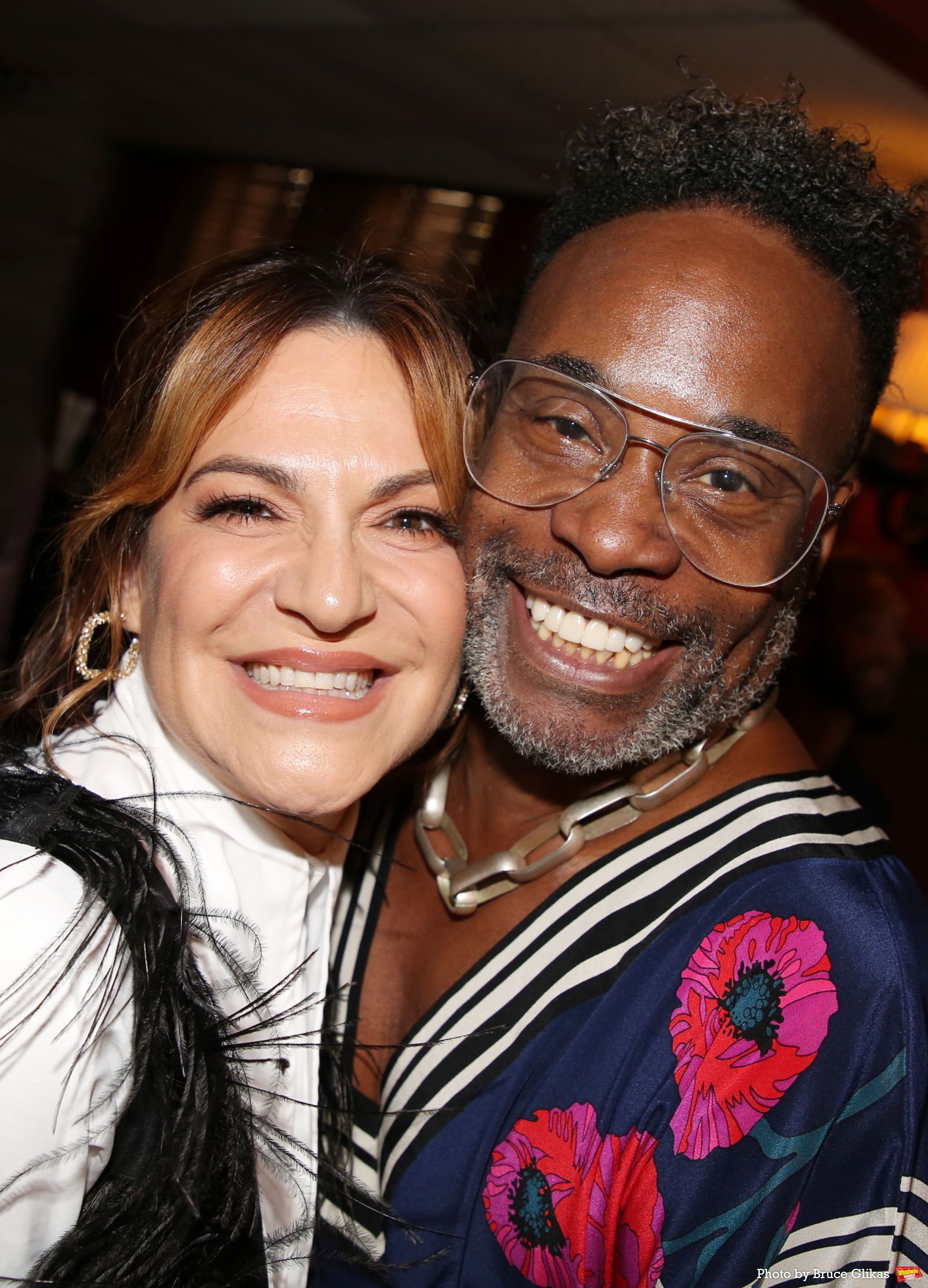 Photos: THE LOST BOYS' Shoshana Bean Receives Portrait at Sardi's — photo 17 of 66