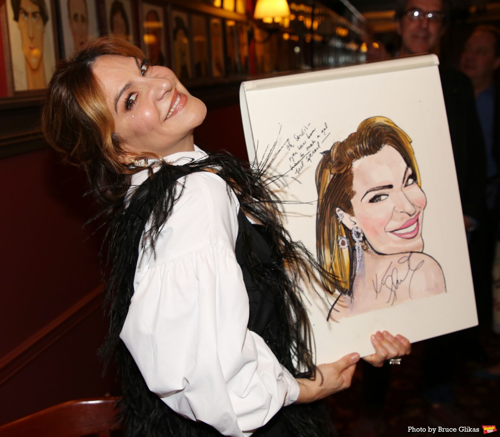 Photos: THE LOST BOYS' Shoshana Bean Receives Portrait at Sardi's — photo 3 of 66
