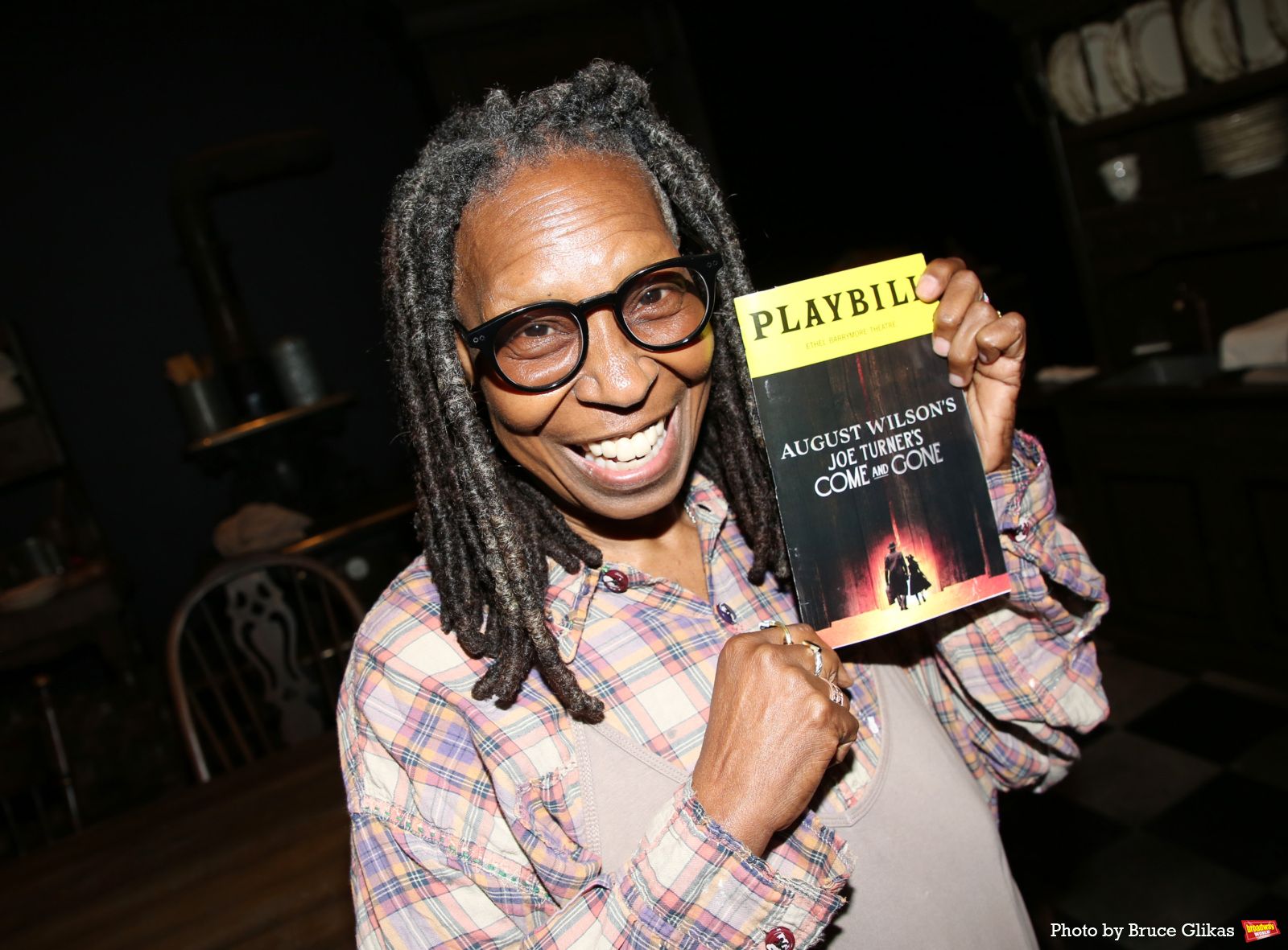 Photos: Whoopi Goldberg Visits JOE TURNER'S COME AND GONE — photo 16 of 16
