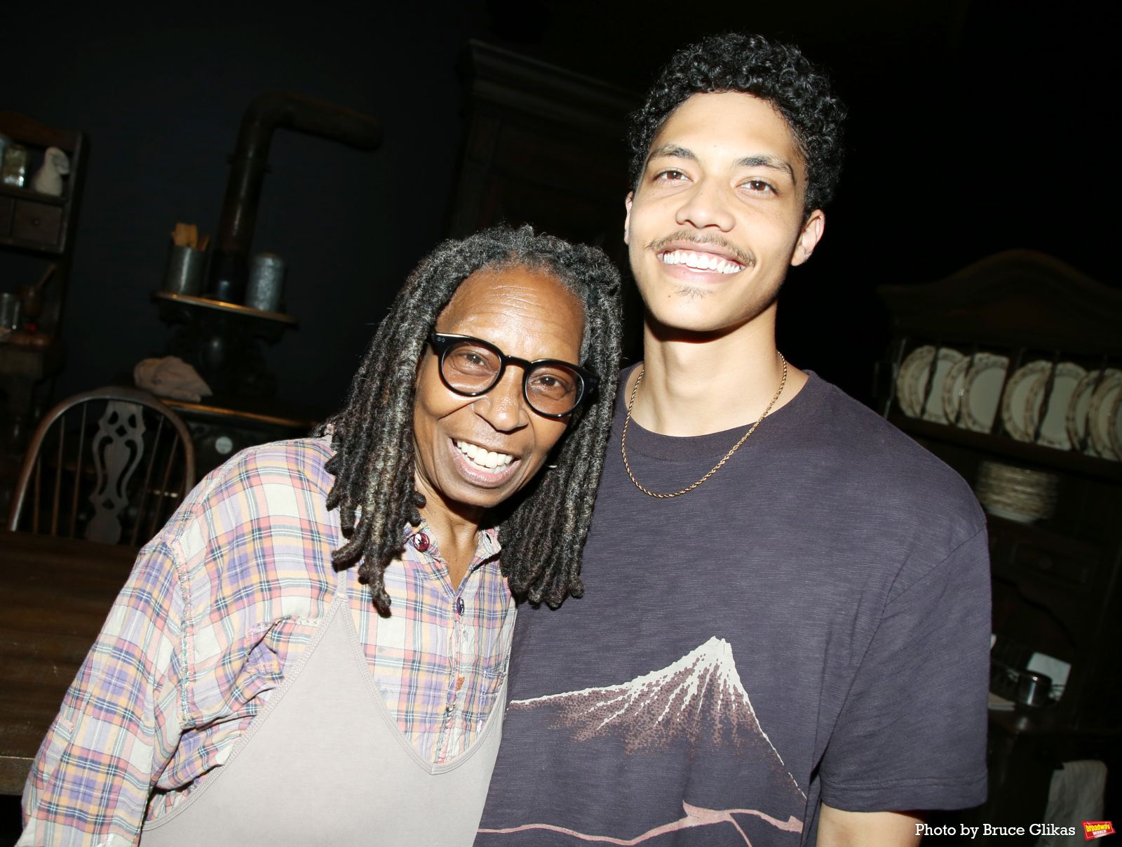 Photos: Whoopi Goldberg Visits JOE TURNER'S COME AND GONE — photo 10 of 16