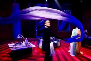 Matt McGrath @ BroadwayWorld Matt McGrath Photo