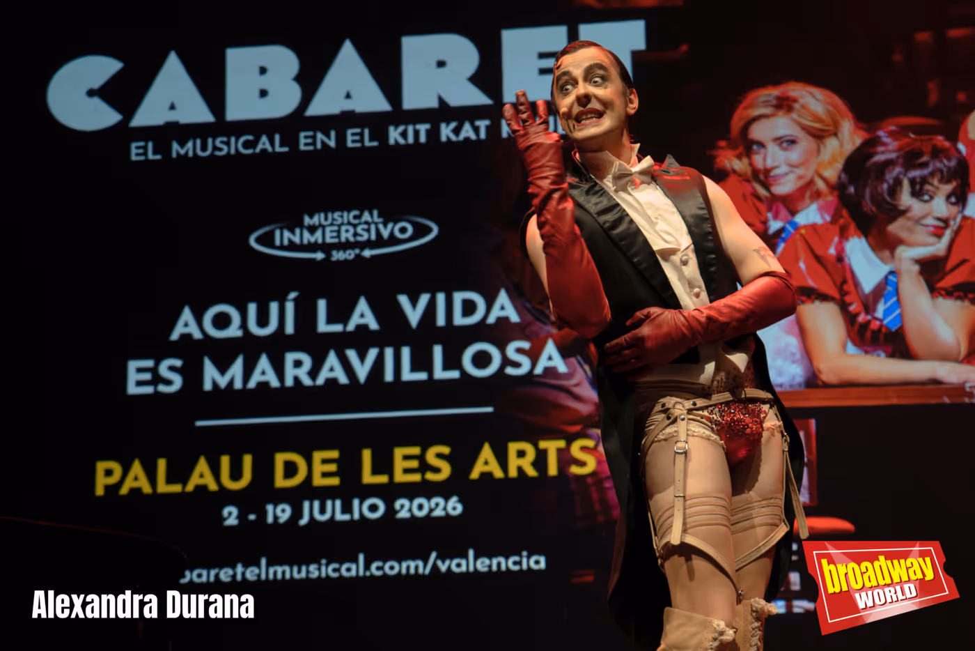 FOTOS: El renovado elenco de CABARET deslumbra en su presentación oficial en Valencia Image