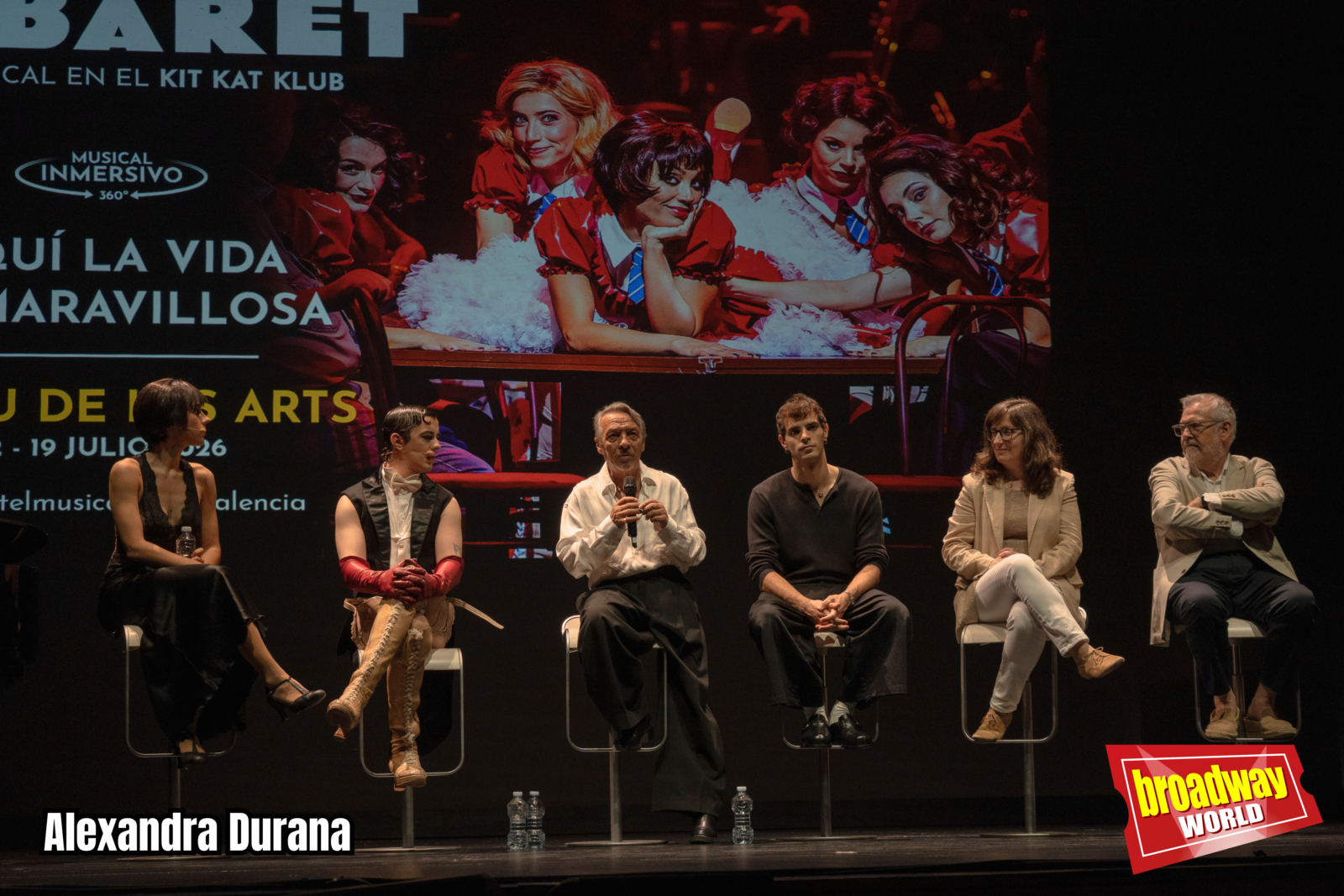 FOTOS: El renovado elenco de CABARET deslumbra en su presentación oficial en Valencia Image