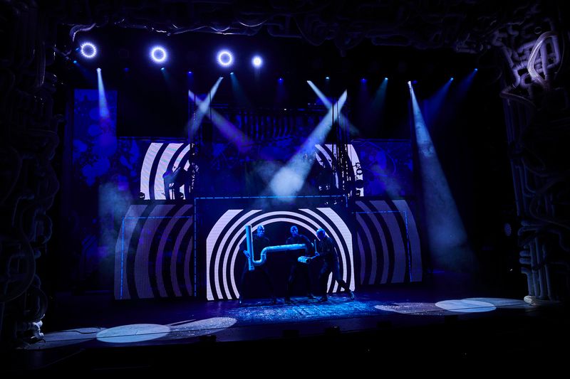 Review: BLUE MAN GROUP at The Paramount Theatre Image