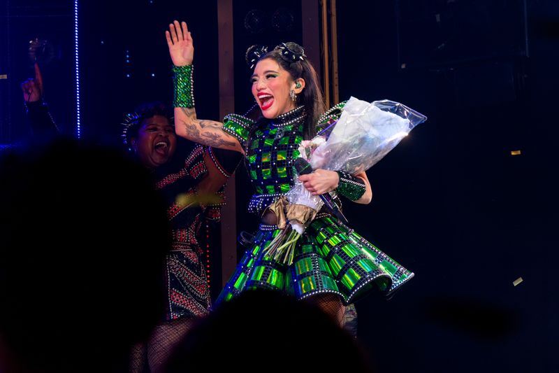 Photos: Kirstin Maldonado Takes First Bows in SIX THE MUSICAL on Broadway — photo 23 of 23