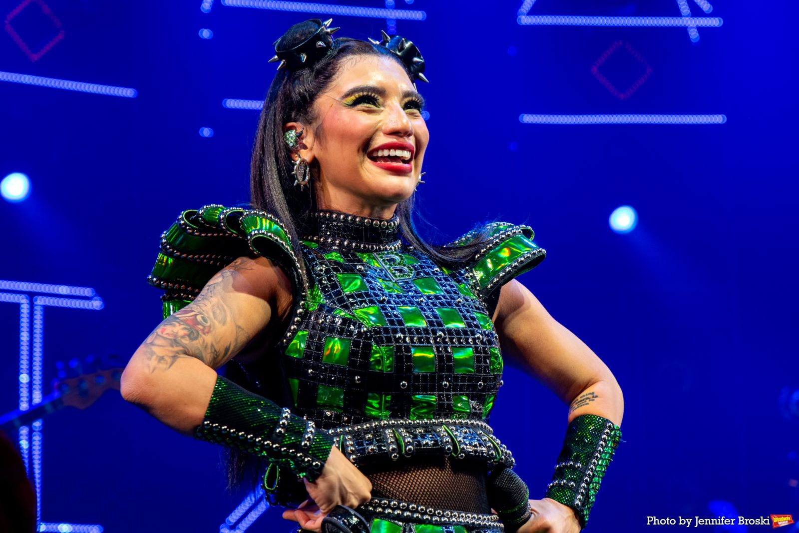 Photos: Kirstin Maldonado Takes First Bows in SIX THE MUSICAL on Broadway — photo 5 of 23
