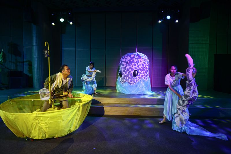 Review: A Playful Story of Grief in KAKEK DAN PERAHU KUNING Image