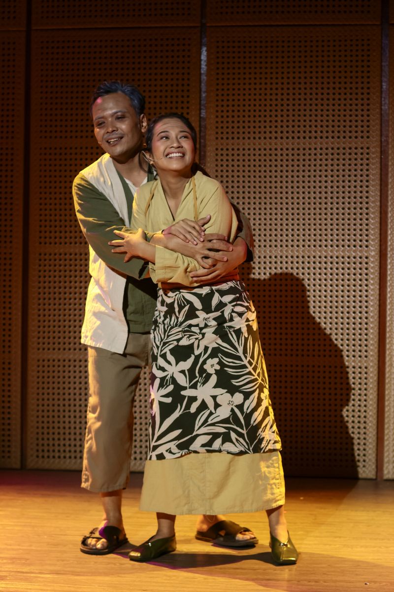 Review: A Playful Story of Grief in KAKEK DAN PERAHU KUNING Image