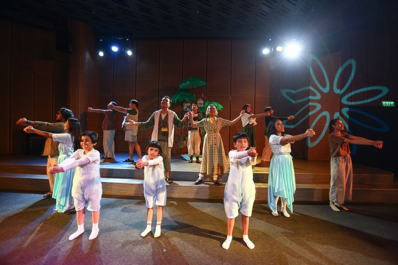 Review: A Playful Story of Grief in KAKEK DAN PERAHU KUNING Image
