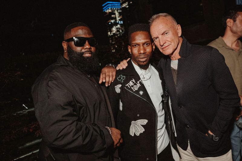 Photos: Sting and Shaggy Perform for the Broadway Community to Celebrate THE LAST SHIP — photo 15 of 15