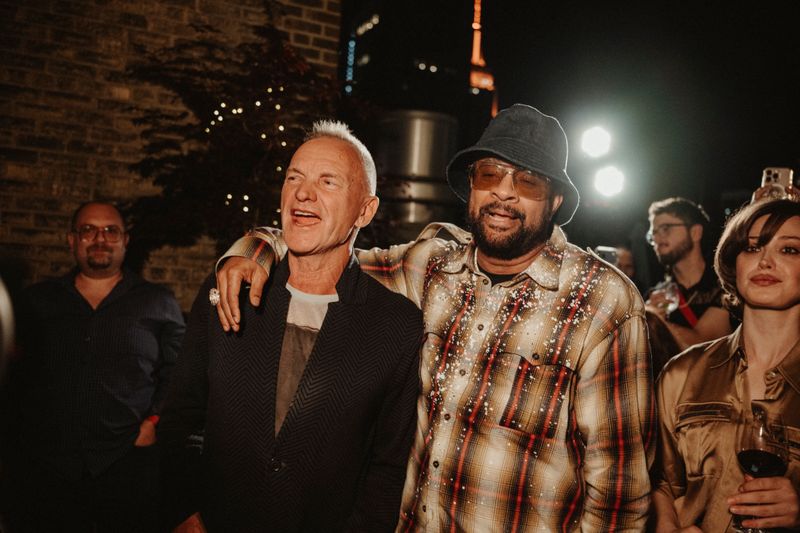 Photos: Sting and Shaggy Perform for the Broadway Community to Celebrate THE LAST SHIP — photo 12 of 15