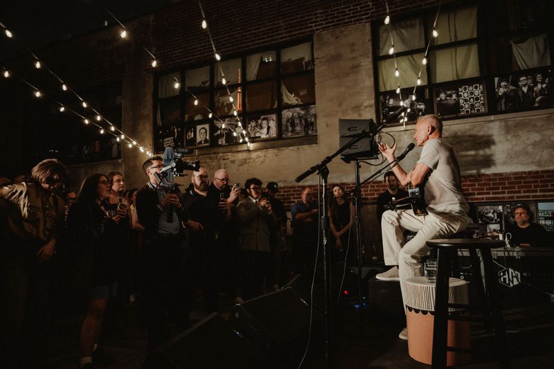 Photos: Sting and Shaggy Perform for the Broadway Community to Celebrate THE LAST SHIP — photo 7 of 15