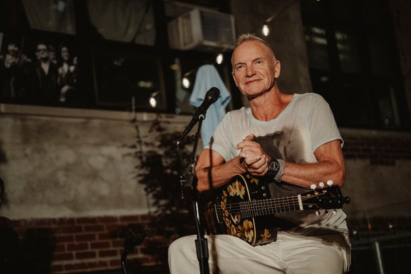 Photos: Sting and Shaggy Perform for the Broadway Community to Celebrate THE LAST SHIP — photo 6 of 15