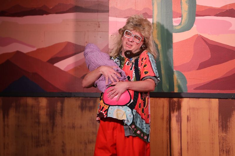Review: TUNA DOES VEGAS at Murry's Dinner Playhouse in Little Rock Image