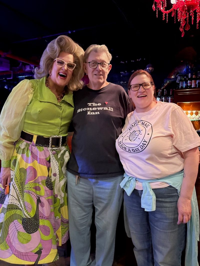 Photos: Doris Dear Celebrates Pride with Postcarding Event — photo 3 of 14