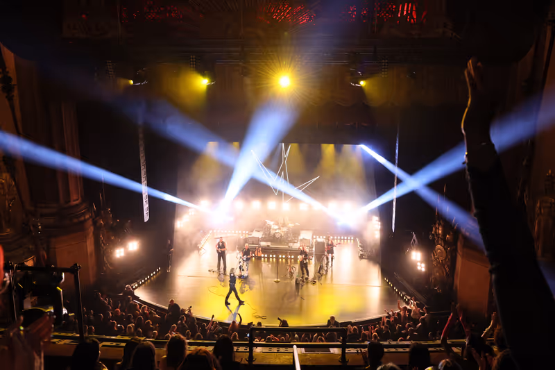 Photos: Inside THE VAMPIRE LESTAT's One Night Concert at the Beacon Theatre — photo 1 of 18