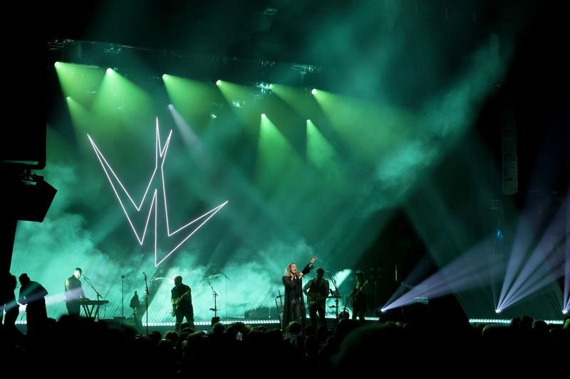 Photos: Inside THE VAMPIRE LESTAT's One Night Concert at the Beacon Theatre — photo 8 of 18