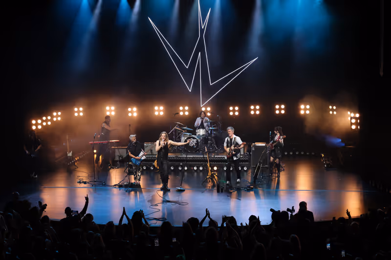 Photos: Inside THE VAMPIRE LESTAT's One Night Concert at the Beacon Theatre — photo 4 of 18