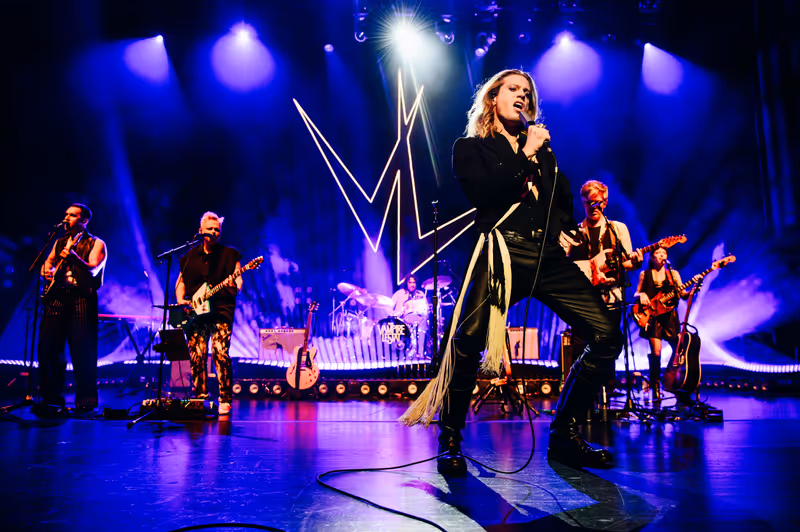 Photos: Inside THE VAMPIRE LESTAT's One Night Concert at the Beacon Theatre — photo 2 of 18