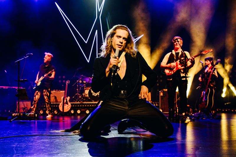 Photos: Inside THE VAMPIRE LESTAT's One Night Concert at the Beacon Theatre — photo 10 of 18