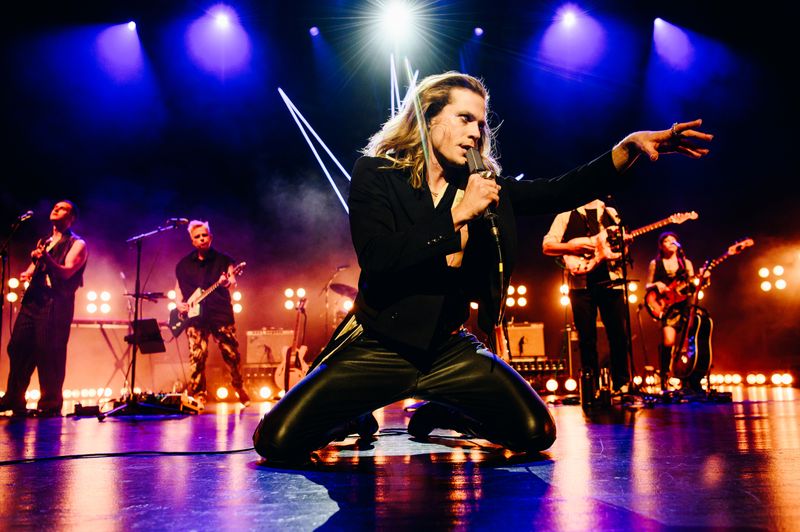 Photos: Inside THE VAMPIRE LESTAT's One Night Concert at the Beacon Theatre — photo 9 of 18