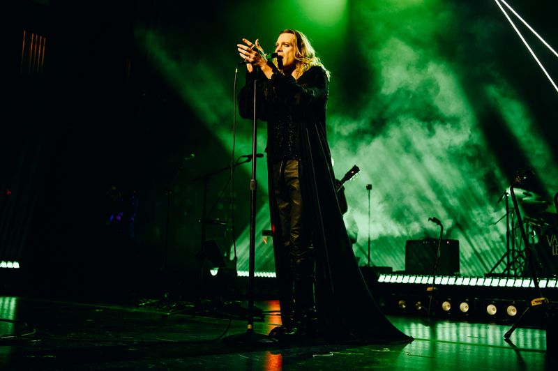 Photos: Inside THE VAMPIRE LESTAT's One Night Concert at the Beacon Theatre — photo 15 of 18